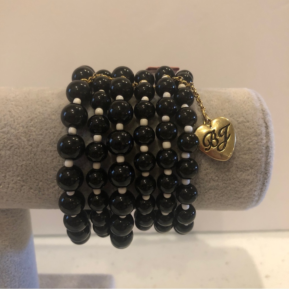NWT Betsey Johnson Bracelet- stretch 6 strand black & white beaded w/ gold charm - Picture 4 of 10